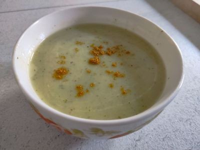 Velouté de courgettes au riz et au curry
