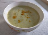 Velouté de courgettes au riz et au curry